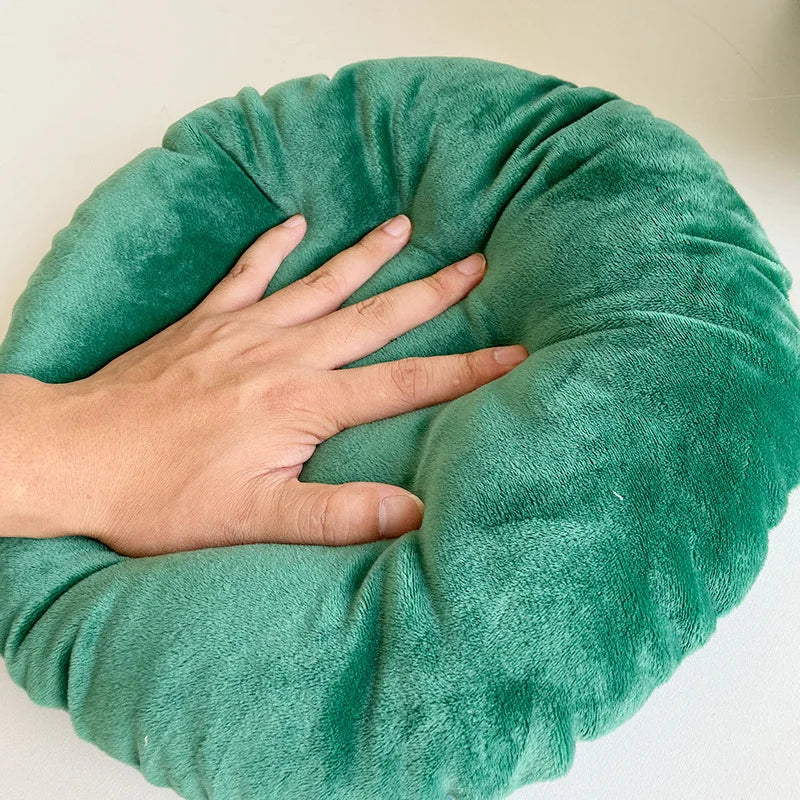 Exquisite Workmanship Cat Beds House Soft Nest Christmas Tree Shape Pet Bed Semi-closed Cat Cave Tent Litter Home Pet Products